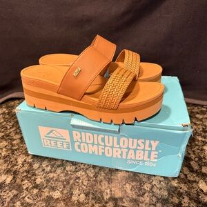 Reef Women's Banded Horizon 2.5 Platform Sandals Sz 8 Tan/Brown